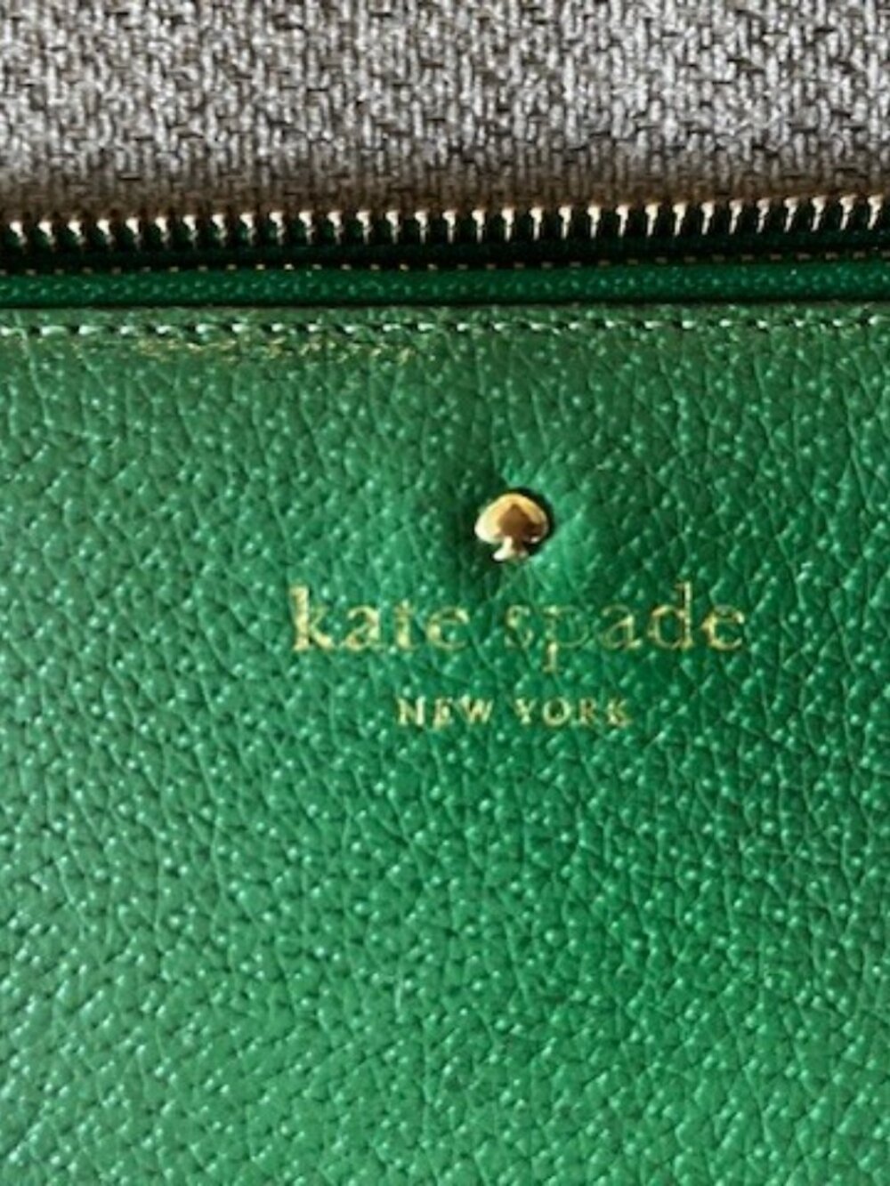Large Green Kate Spade Wallet - Picture 4 of 4